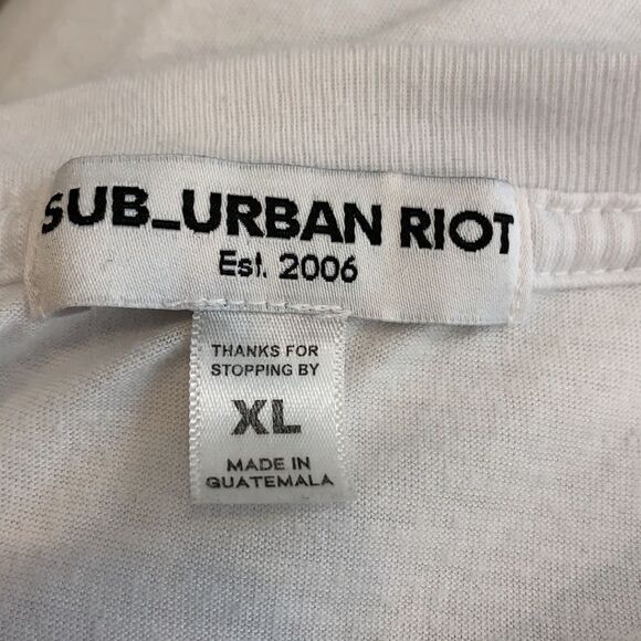 Rainbow 🌈 Heart ❤️ Tee - Picture 3 of 3